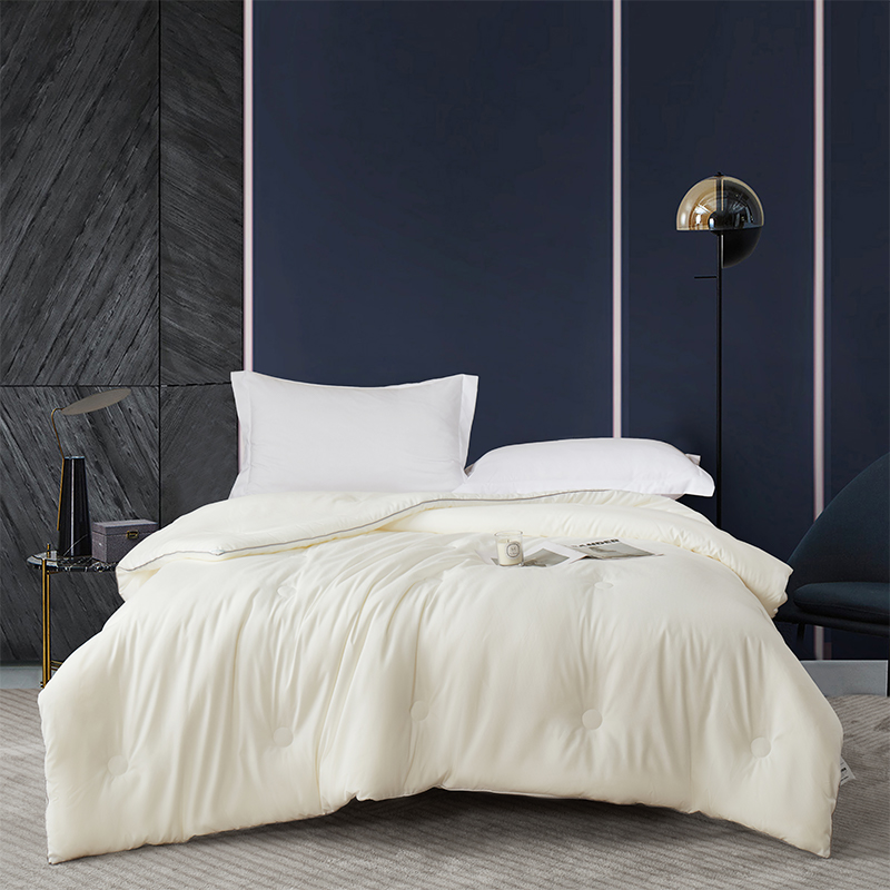 嘉人 规格：200X230cm 面料：牛奶纤维  填充物：20%再生纤维素纤维(含蛋白)80%聚酯纤维 嘉人marieclaire奶盖被 MC-HM003  （单位：件） 嘉人marieclaire奶盖被 MC-HM003